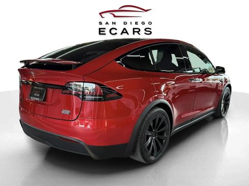 Used 2022 Tesla Model X Plaid image 5