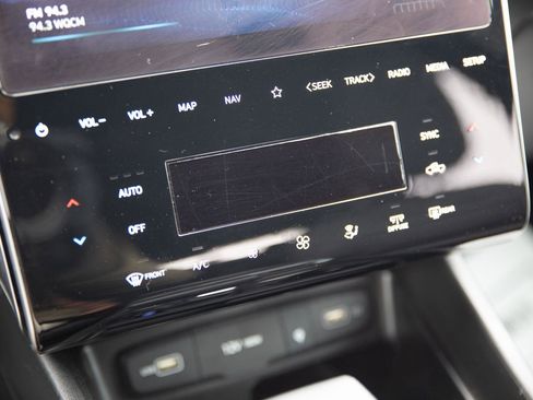 Used 2023 Hyundai Santa Cruz SEL Premium w/ Cargo Package AWD/4WD image 11