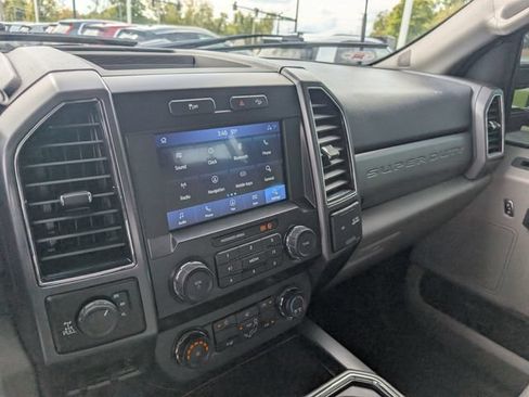 Used 2022 Ford F250 XLT w/ Black Appearance Package AWD/4WD image 22