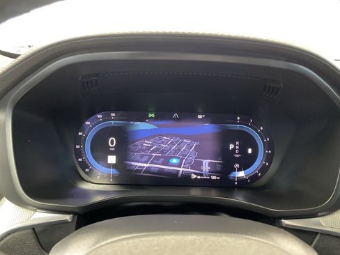 Used 2022 Volvo XC60 B5 R-Design image 21