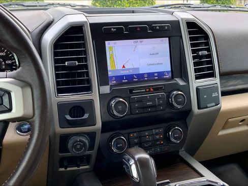 Used 2020 Ford F150 Lariat w/ Equipment Group 501A Mid image 7