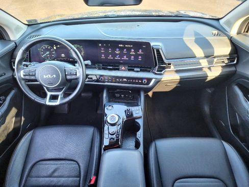 Used 2023 Kia Sportage SX Prestige image 2