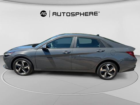 Used 2023 Hyundai Elantra SEL w/ Convenience Package FWD image 5