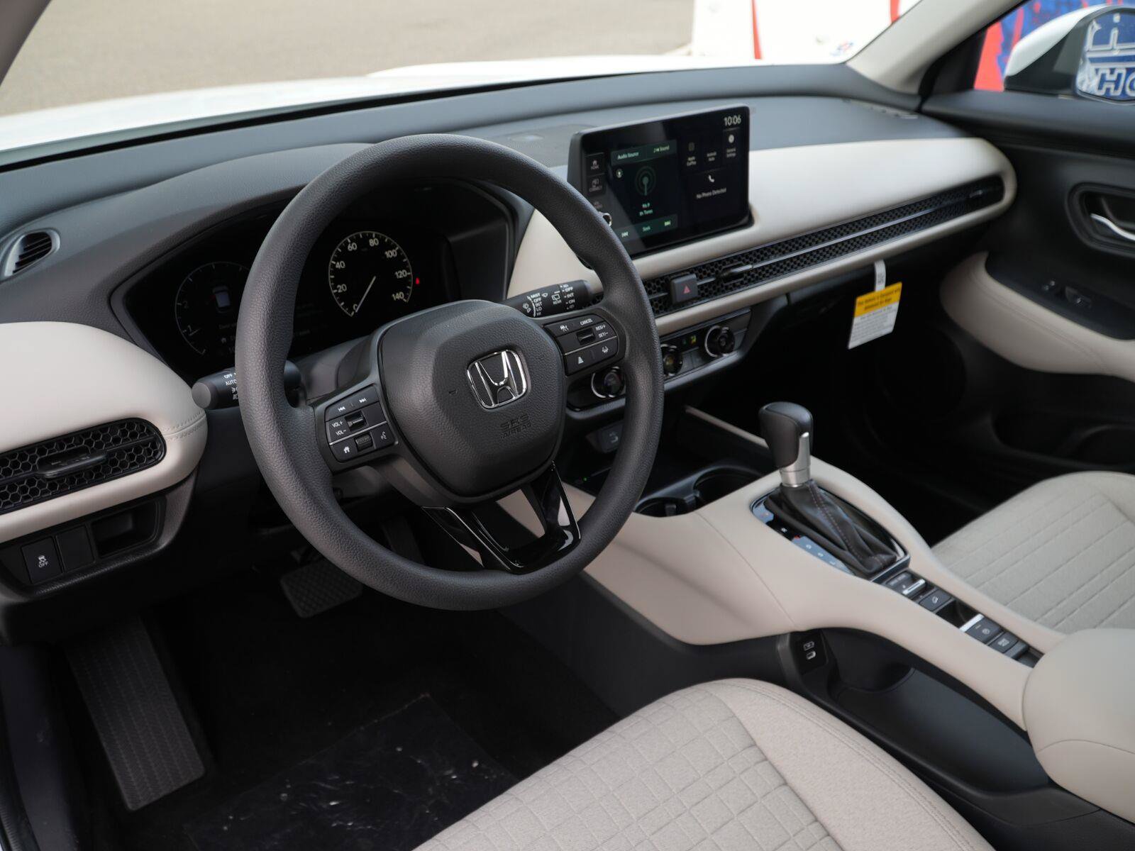 New 2027 Honda HR-V LX image 15