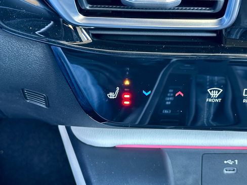 New 2026 Nissan Sentra SL w/ Floor Mat Package FWD image 19