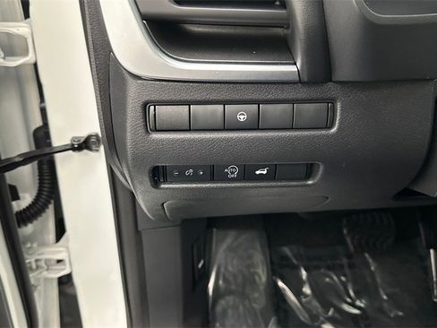 Certified 2023 Nissan Rogue SV w/ SV Premium B Package image 27