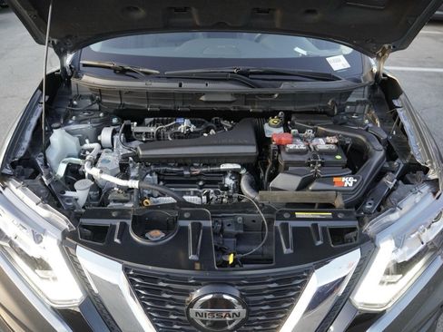 Certified 2018 Nissan Rogue SL w/ Premium Package image 22