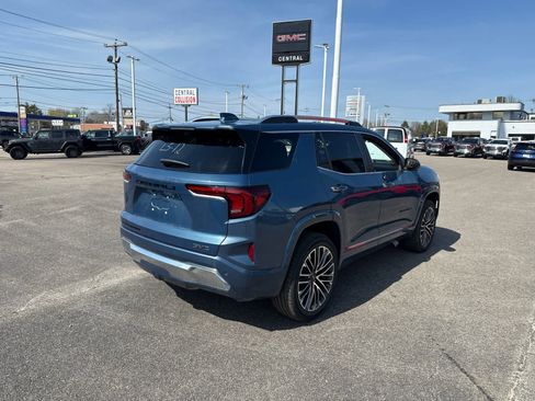 New 2026 GMC Terrain Denali w/ LPO, Black Badging Package image 5