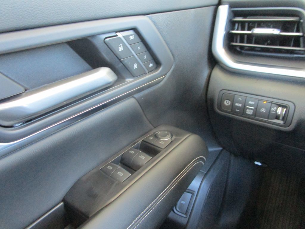 New 2027 GMC Terrain Denali AWD/4WD image 33