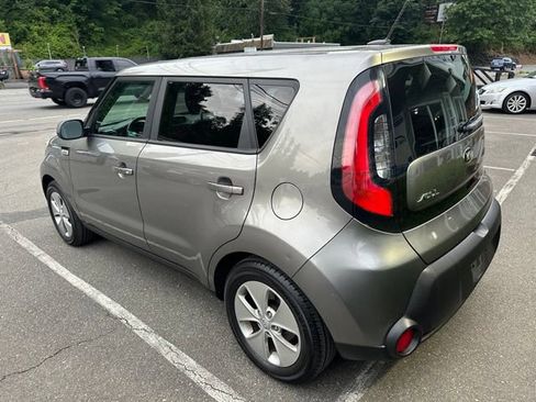Used 2016 Kia Soul FWD image 7