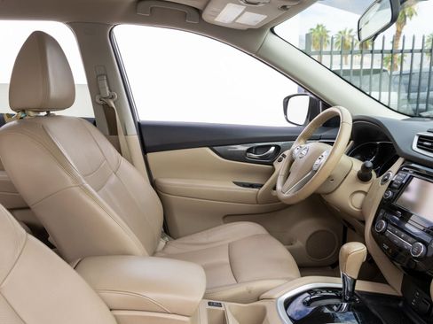 Used 2015 Nissan Rogue SL w/ SL Premium Package FWD image 33