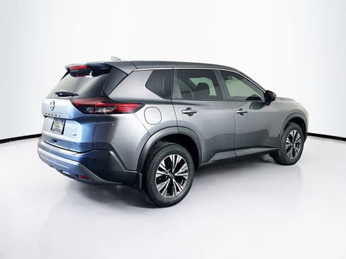 Used 2023 Nissan Rogue SV image 9