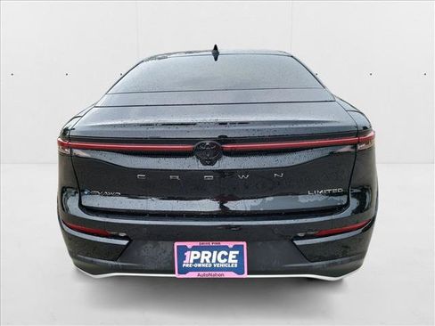 Used 2025 Toyota Crown Nightshade image 6