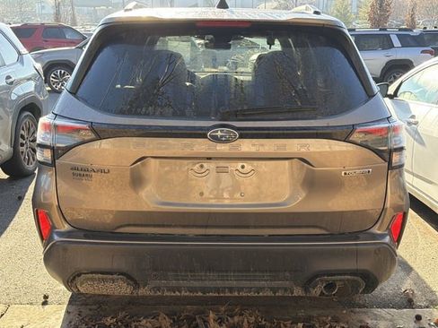 Used 2025 Subaru Forester Touring w/ Popular Package - Touring image 9