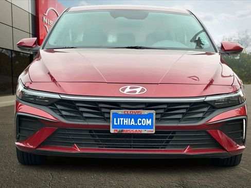 Used 2024 Hyundai Elantra SEL image 11