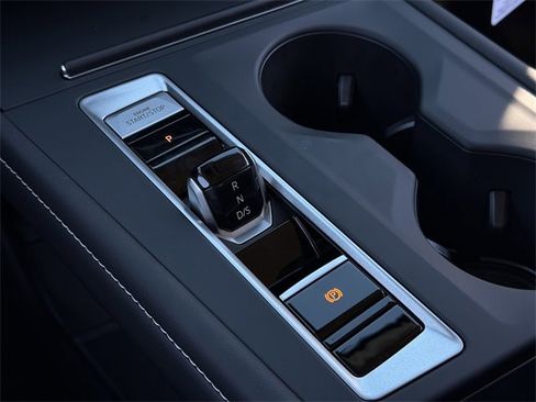 New 2026 Volkswagen Atlas SE image 15