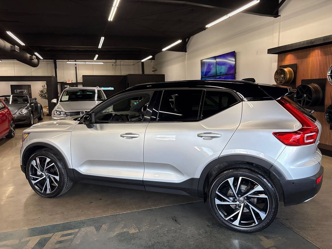 Used 2019 Volvo XC40 T5 R-Design AWD/4WD image 6
