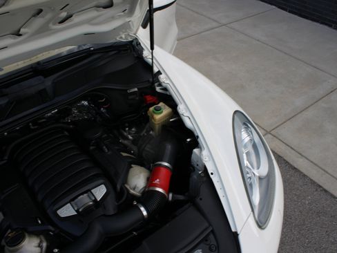 Used 2011 Porsche Cayenne S image 32