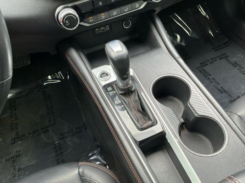 Used 2022 Nissan Altima 2.5 SR FWD image 16