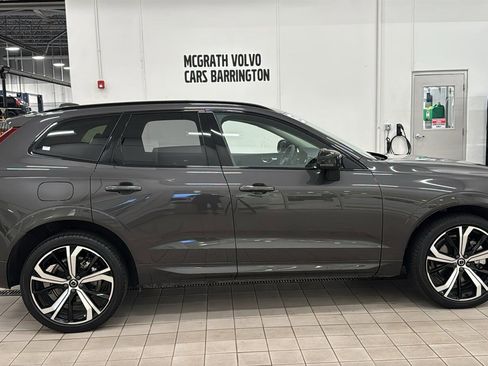Used 2023 Volvo XC60 T8 Ultimate w/ Climate Package image 4