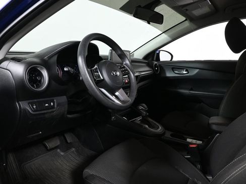 Used 2020 Kia Forte LXS FWD image 4