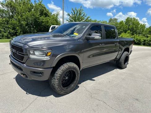 Used 2019 RAM 1500 Laramie AWD/4WD image 15