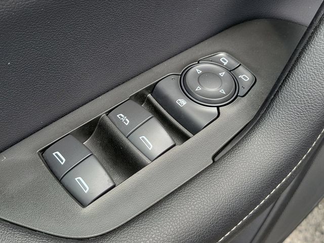 Certified 2025 Chevrolet Blazer LT FWD image 20
