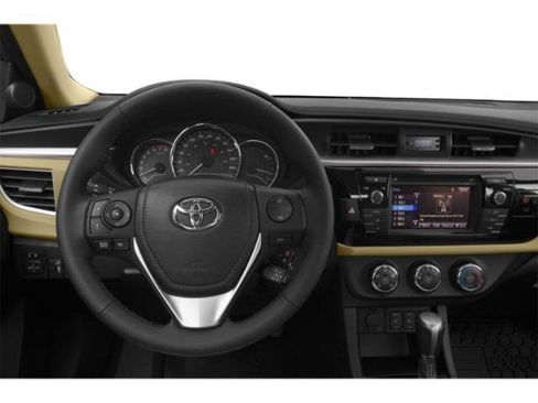 Used 2015 Toyota Corolla LE Premium image 7