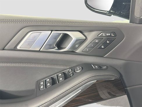 New 2027 BMW X7 xDrive40i w/ Executive Package AWD/4WD image 17