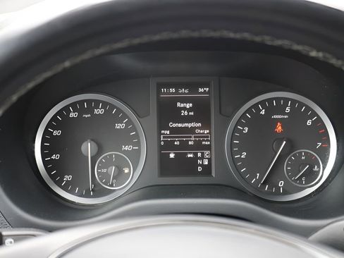 Used 2023 Mercedes-Benz Metris Passenger image 27