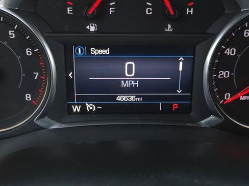 Used 2022 GMC Acadia SLE w/ Driver Convenience Package image 16