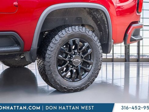 Used 2025 Chevrolet Silverado 2500 High Country w/ High Country Premium Package AWD/4WD image 49