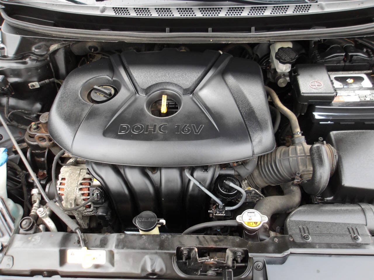 Used 2013 Hyundai Elantra GLS w/ Preferred Pkg FWD image 25