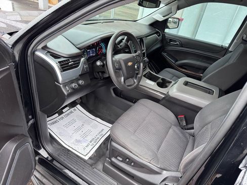 Used 2020 Chevrolet Tahoe 4WD w/ Remote Keyless Entry Package image 13