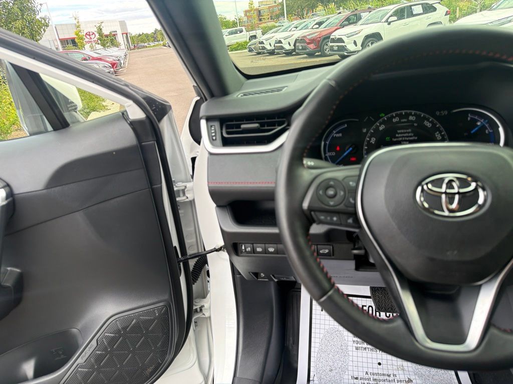 Used 2023 Toyota RAV4 SE w/ Weather & Moonroof Package AWD/4WD image 25