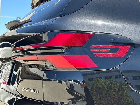 New 2026 BMW X5 sDrive40i w/ M Sport Package RWD image 3
