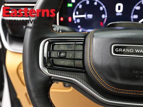 Used 2025 Jeep Grand Wagoneer Series III w/ Rear Seat Video Group 1 AWD/4WD image 14