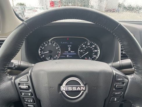 Used 2022 Nissan Frontier SV image 11