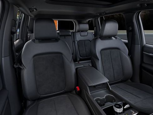 New 2026 Jeep Grand Cherokee Altitude AWD/4WD image 16