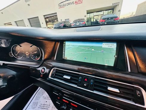Used 2014 BMW 750Li w/ M-Sport Package image 27