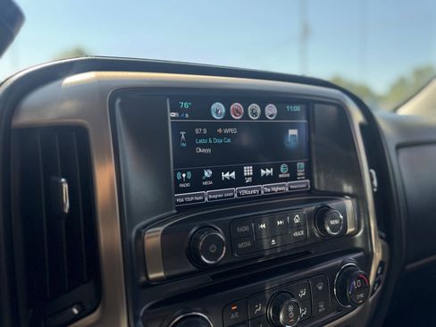 Used 2018 GMC Sierra 2500 Denali w/ Duramax Plus Package AWD/4WD image 26