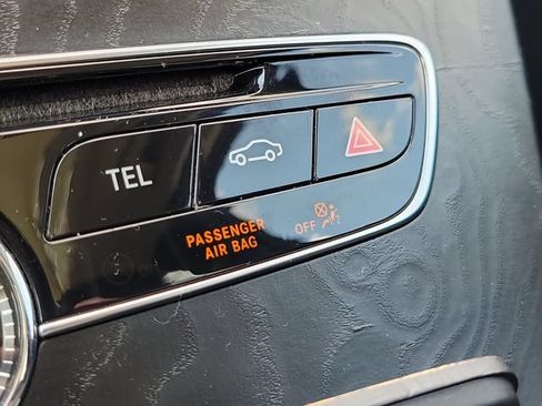 Used 2016 Mercedes-Benz C 300 4MATIC Sedan image 34