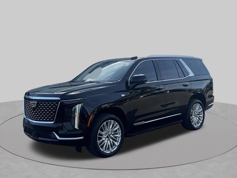 Used 2025 Cadillac Escalade Premium Luxury AWD/4WD image 2