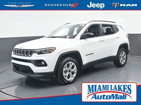New 2026 Jeep Compass Latitude image 1