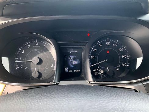 Used 2015 Toyota Avalon XLE image 25