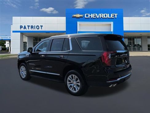 Used 2025 GMC Yukon Denali AWD/4WD image 8