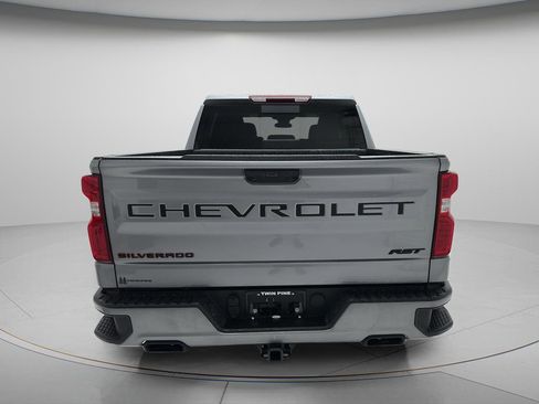 Used 2024 Chevrolet Silverado 1500 RST w/ Redline Edition AWD/4WD image 5