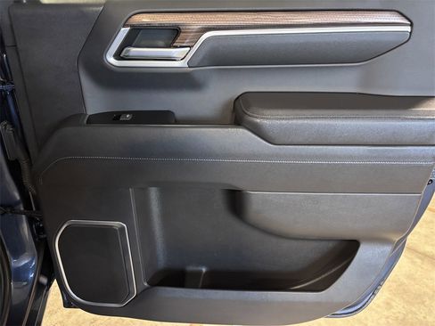 Used 2022 Chevrolet Silverado 1500 LT image 14