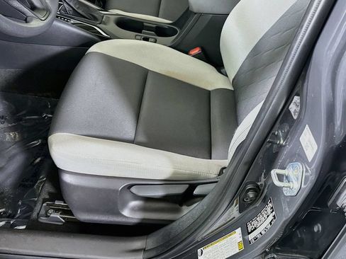 Used 2025 Toyota Corolla LE w/ LE Premium Package FWD image 23