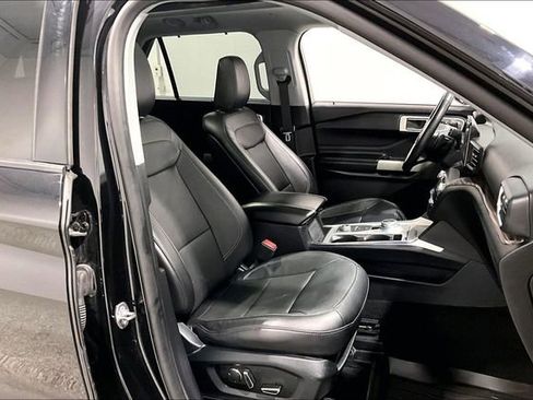 Used 2020 Ford Explorer Limited w/ Equipment Group 310A image 31